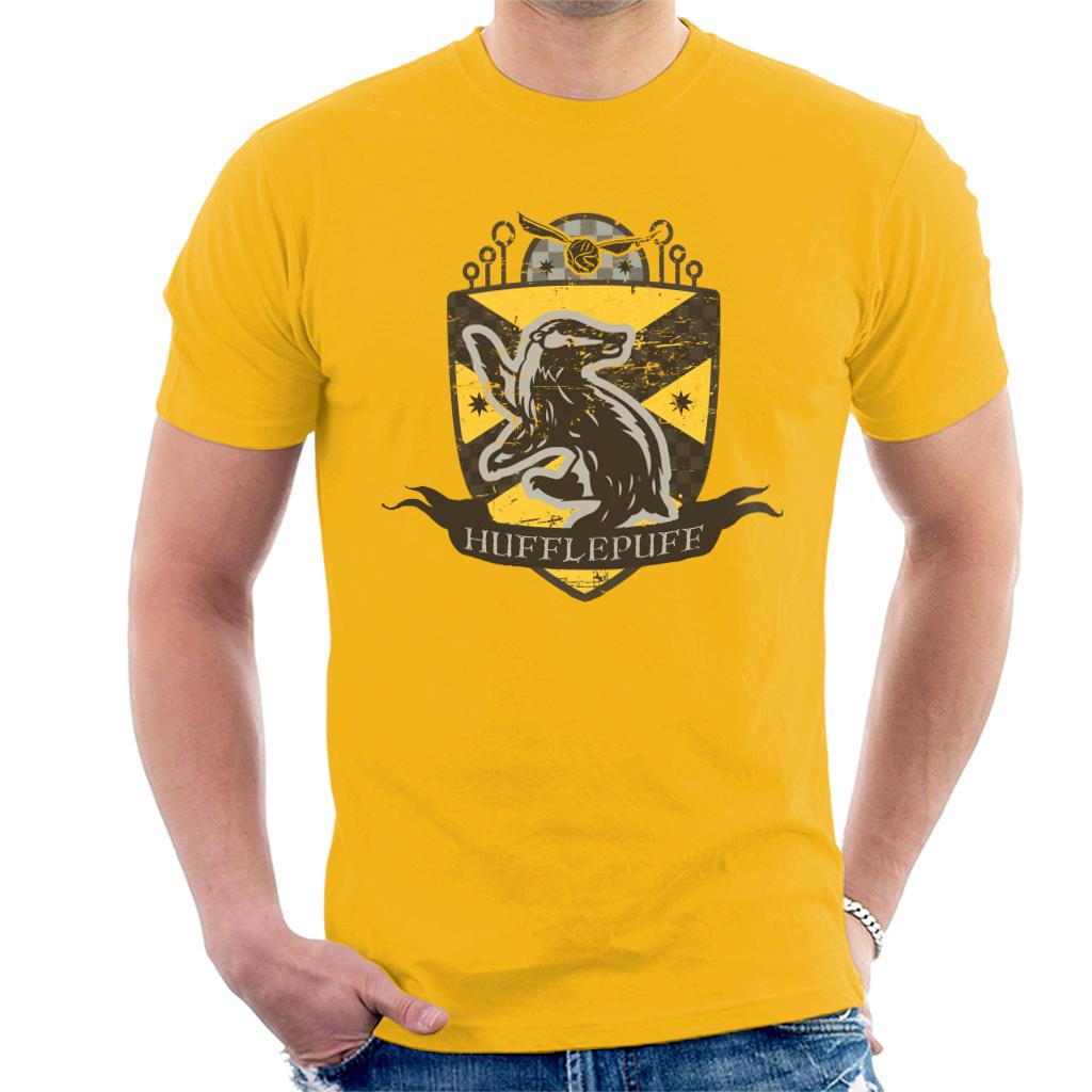 Harry Potter Hufflepuff Quidditch Distressed Shield Men's product image 6